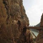 5c8aa11c360000ba1a6bbe0b