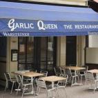 Tiempo en bicicleta desde Dam Square: 4 minutos La comida aquí es una experiencia única y como el nombre indica, el ingrediente principal es el ajo. Ambiente tranquilo y servicio de calidad. Garlic Queen está en Reguliersdwarsstraat 27, 101...