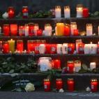 5c8aa1df2400000a05a35d23