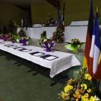 Libros de condolencias en el pueblo de Seyne, cerca de donde ha ocurrido el accidente.