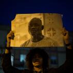 5c8a7525250000bd05812afb