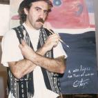 El humorista, famoso por participar en programas como No te rías que es peor o El club del chiste, falleció el 25 de marzo a los 53 años. Nacido en Tetúan, el humorista comenzó su carrera en 1977. Actualmente representaba la obra Taxi en e...