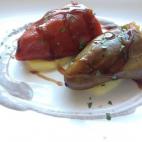 Se sirven sobre una cama de patatas panadera y llevan también queso de cabra. La receta la puedes seguir paso a paso en COOKPAD.