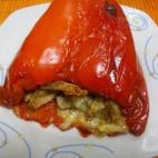 Con tocineta y queso mozzarella. Aquí puedes consultar la receta.