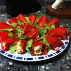 Con atún, cuscús, aceitunas rellenas de anchoas y rúcula. Mira cómo hacerlos.