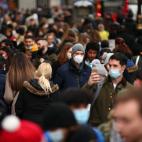 Aglomeraciones en el centro de Londres tras el fin del confinamiento