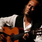 Paco de Lucía, durante una actuación en su ciudad, Algeciras, en septiembre de 2006.