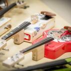 5c8b2dad360000c81a6ca808