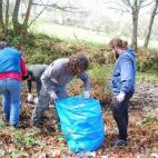 El 22 de marzo, Quercus Sonora salió a los bosques de la zona para recoger basura. En total, recogió 220 kilos.