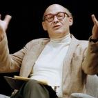 El científico estadounidense Marvin Minsky, pionero de la inteligencia artificial, murió el domingo 24 de enero a los 88 años en un hospital de Boston (EEUU) como consecuencia de una hemorragia cerebral. Condecorado con numerosos premios inte...