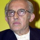 El filósofo Gustavo Bueno (Santo Domingo de la Calzada, 1924), padre del materialismo filosófico, falleció en su domicilio de Llanes (Asturias) el domingo 7 de agosto a la edad de 91 años. Apenas dos días antes, el viernes 5 de agosto, fall...