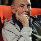 El poeta Marcos Ana falleció el 24 de noviembre en Madrid, a los 96 años de edad. Comprometido durante toda su vida con la causa comunista, era la persona que más tiempo pasó en las cárceles franquistas: 23 años.