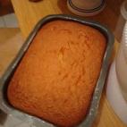 Es uno de los grandes clásicos, por su sencillez, su sabor y su versatilidad. Además, no se necesitan más que un yogur y luego, con la misma medida del vasito, aceite, azúcar, harina, huevos y levadura. Puedes leer la receta completa (y faci...