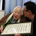 Celebrando su 115º cumpleaños el 5 de marzo de 2013