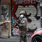 5f6dd2fb240000a21e1edee5