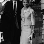 5c8aa4e9360000ba1a6bc841