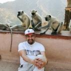 Con monos en un templo de La India, en 2004.