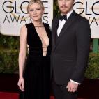 ¿Quiénes son?: Ella, actriz, conocida desde su infancia por papeles en Jumanji o Mujercitas y actualmente Fargo; él, actor ( modelo) en Troya. ¿Desde cuándo estaban juntos?: Se conocieron rodando juntos En la carretera en 2010 y, aunque a...