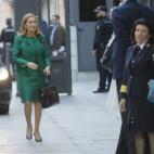 5c8a5046360000c81a6b51f5