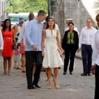 5dcb057f210000a55c34cb7f