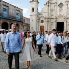 5dcb07d8250000c002d2cdad