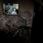 5c8a8eff240000f404a33a3f