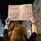 5c8a6abc360000c81a6b7381