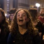 5c8a6ace230000dd042313b6