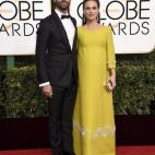 5c8ab431360000a61b6be8fc