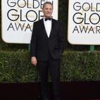 5c8ab43f230000dd04238b33