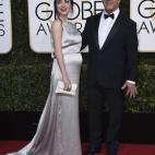 5c8ab443360000c81a6be922