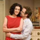 Irene reaparece en el último capítulo embarazada de Thomas, el profesor de inglés.