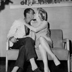 5c8aa67b230000d504236e1c