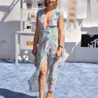 5c8aa6302000009d036f7a13