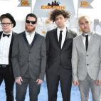 5c8aa63020000045046f7a15