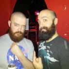 "Siempre es una noche interesante cuando te cruzas por azar con alguien con tu doble barbudo".