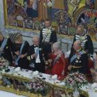 5c8aa75b2500000704c961e4