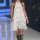 5c8a7f7f20000045046f38d0