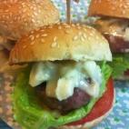 Se acompañan de lechuga y tomate. Consulta aquí la receta.