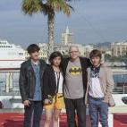 Jorge Clemente, Beatriz Medina, el director Zoe Berriatua y Emilio Palacios, al frente de Los Heroes del Mal.