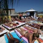 5c8aa26320000043046f6f8e