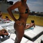 5c8aa263360000e01c6bc128