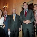Soraya Sáenz de Santamaría, Rato, Cristóbal Montoro, Rajoy y Cospedal, en un acto el 4 de noviembre en 2009.