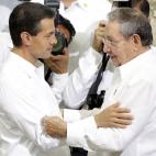 Con el presidente mexicano Enrique Pena Nieto, tras una ceremonia en en Yucat&aacute;n, en noviembre de 2015.