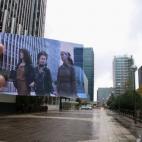 En la primera película de Almodóvar aparecen las protagonistas paseando entre los edificios de AZCA.