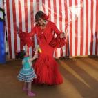 Desde bien pequeños los sevillanos llevan la Feria en las venas.