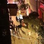 A los pocos minutos del suceso ha llegado la Policía y el Samur, que han intentado reanimar sin éxito al hombre.