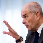 5c8a85252400000a05a32d33