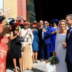 Los novios a la salida de la Iglesia