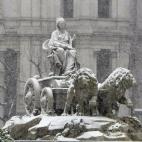La Cibeles, de blanco.